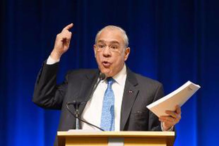 Brexit would cost Britons a month's salary by 2020 - OECD