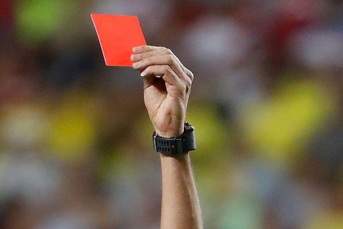 ___5186368___https:______static.pulse.com.gh___webservice___escenic___binary___5186368___2016___6___23___17___062216-SOC-red-card.vadapt.664.high.94