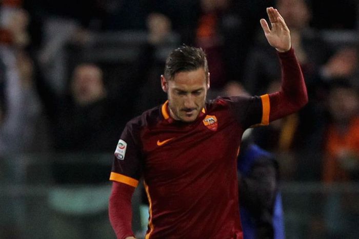 ___4942472___https:______static.pulse.com.gh___webservice___escenic___binary___4942472___2016___4___21___8___francescototti-cropped_31jqdp39libi15qnmu03fc918_1