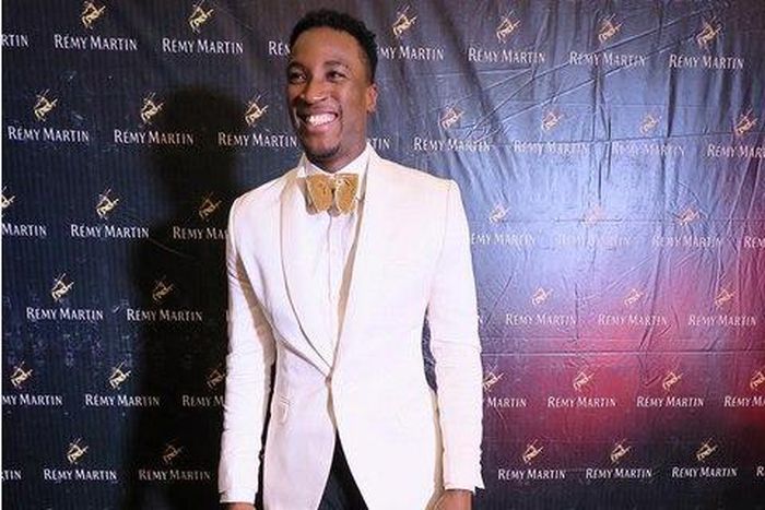 Akah Nnani in dapper outfit