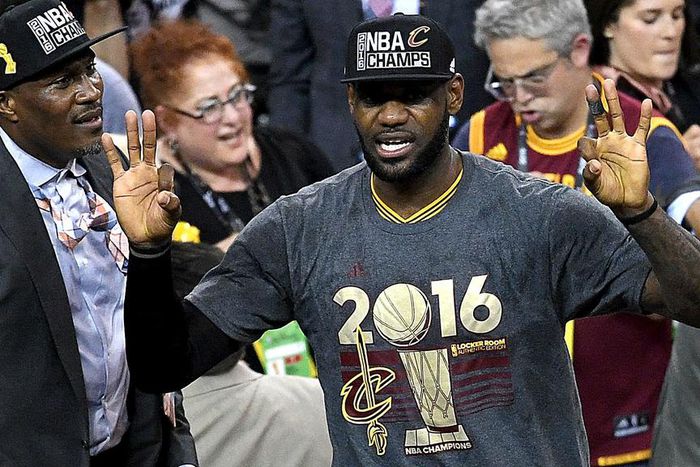 ___5168748___https:______static.pulse.com.gh___webservice___escenic___binary___5168748___2016___6___20___11___lebron-james-named-nba-finals-mvp_1idsjndb4x5om188x24y0g7onj_1