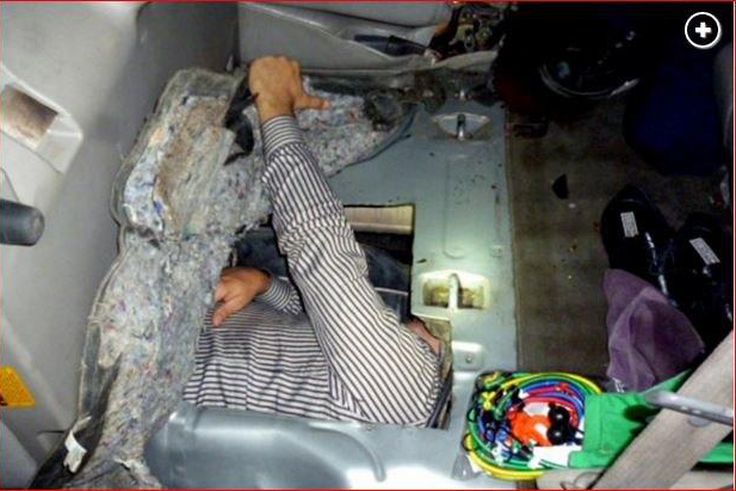 Man arrested after he tried to sneak into the US