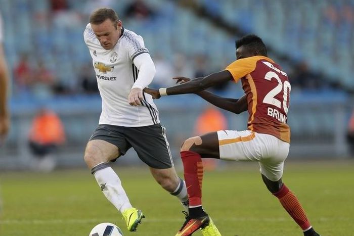 Rooney expects rejuvenated Man Utd to challenge for title