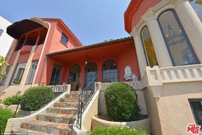 Eva Longoria's 1920s Hollywood home