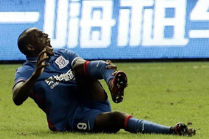 Demba Ba's Shanghai derby leg-break 'could end career'