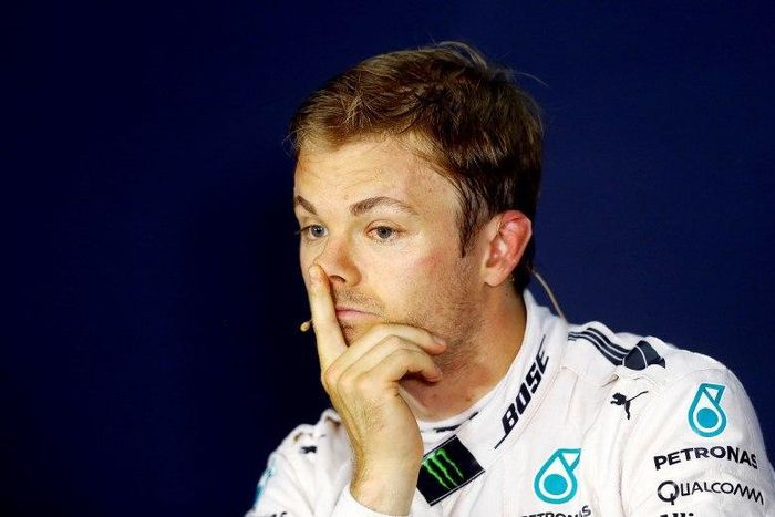 Colliding Mercedes drivers free to race on