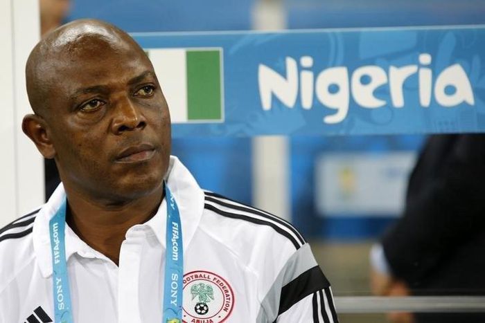 Nigeria's coach Stephen Keshi looks on before their 2014 World Cup Group F soccer match against Bosnia and Herzegovina at the Pantanal arena in Cuiaba June 21, 2014.