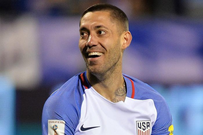 ___4859748___https:______static.pulse.com.gh___webservice___escenic___binary___4859748___2016___3___30___8___clintdempsey-cropped_1a8zgzt6ryzbz15ffpm1shjpvi