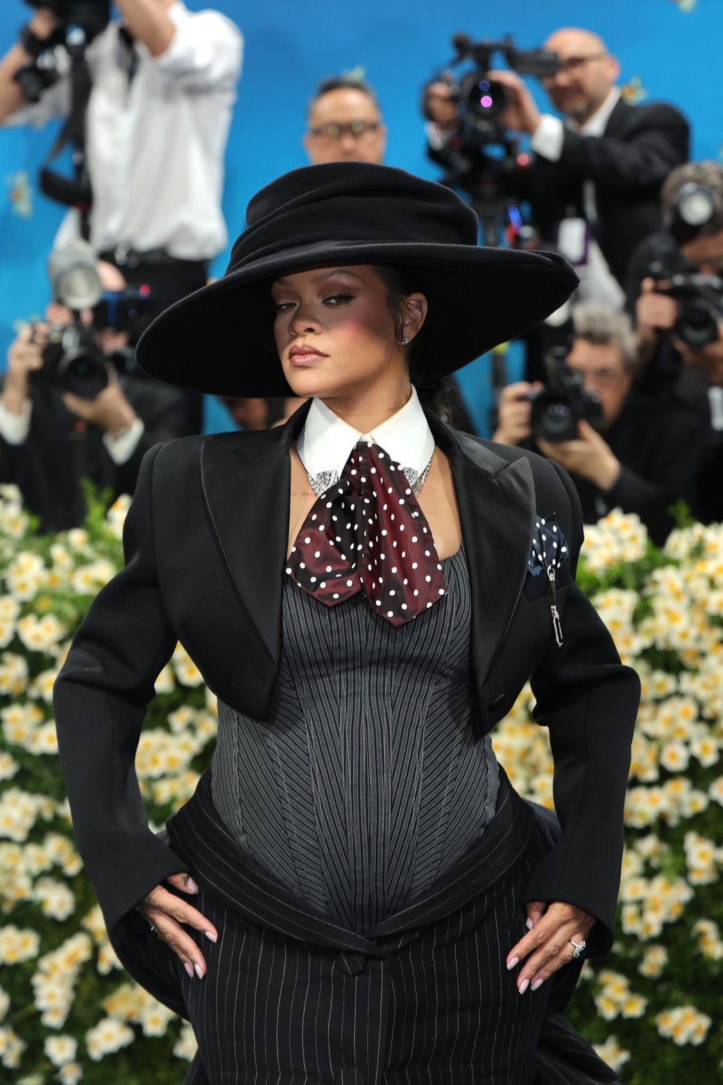 Rihanna loses dad after brief illness