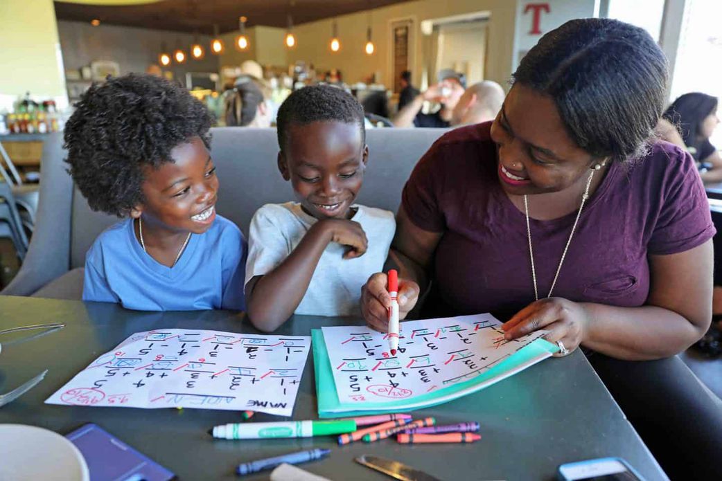How to teach your native language to your children without compromising your schedule