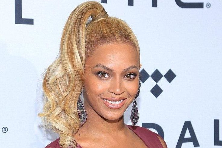 Beyonce stuns in low cut dress at Tidal concert in Brooklyn