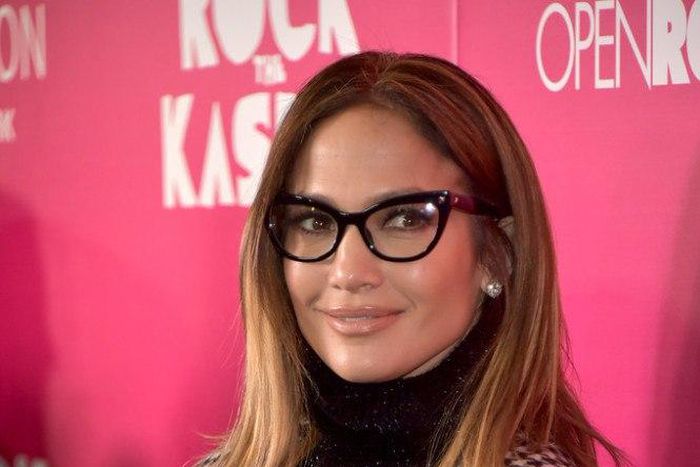 Jennifer Lopez chose a Max Mara coat with nerdy glasses