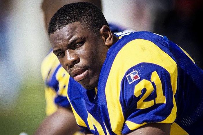 Lawrence Philips found dead in prison