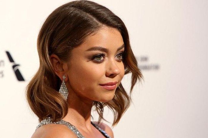 Sarah Hyland joins "Dirty Dancing" remake as Lisa Houseman