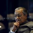 Malaysia's Mahathir leads cross-party push to oust PM Najib