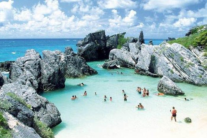 ___4572768___https:______static.pulse.com.gh___webservice___escenic___binary___4572768___2016___1___18___16___the+Americas