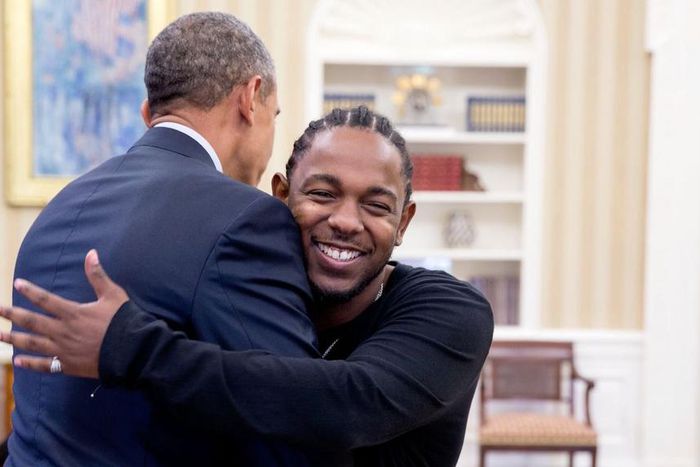 Kendrick Lamar meeting with President Barack Obama at the Oval Office