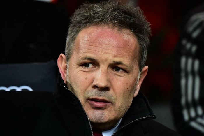 ___4568759___https:______static.pulse.com.gh___webservice___escenic___binary___4568759___2016___1___18___6___sinisa-mihajlovic_a7olkxynuwns1o3bzswiumni0_1