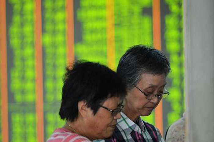 China stocks surrender gains on profit-taking amid stimulus hopes