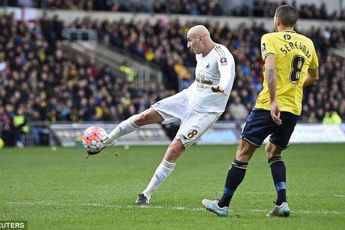 Jonjo Shelvy set to join Newcastle United