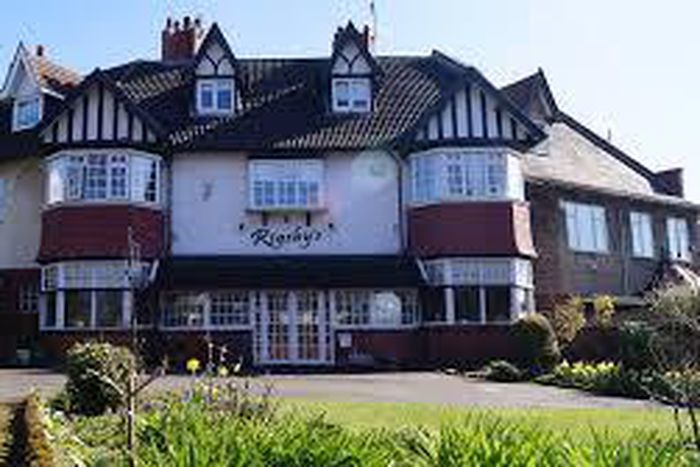 ___4642742___https:______static.pulse.com.gh___webservice___escenic___binary___4642742___2016___2___3___16___Rigsbys+Guest+House+Doncaster_1