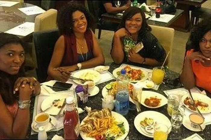 Ufuoma McDermott, Omoni Oboli, Chioma Akpotha, Uche Jombo having lunch