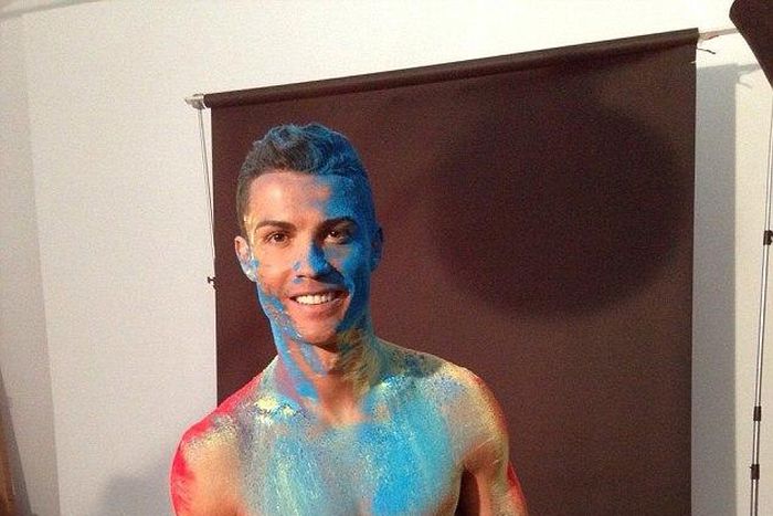 Cristiano Ronaldo uses colours for his underwear campaigns