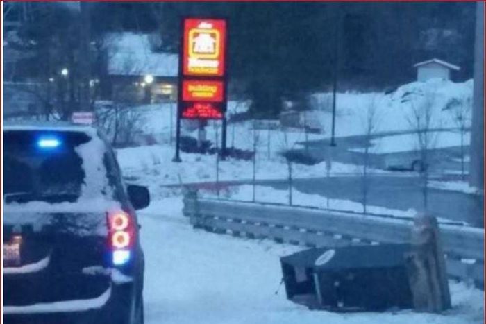 Thieves goes viral after stealing ATM from strip club