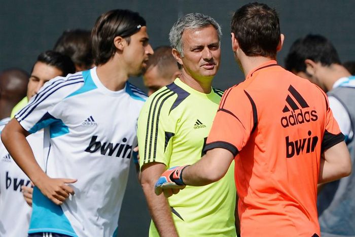 ___4728260___https:______static.pulse.com.gh___webservice___escenic___binary___4728260___2016___2___25___15___jose-mourinho-cropped_1k75bkte49thgz1hx2ndrmh92_1