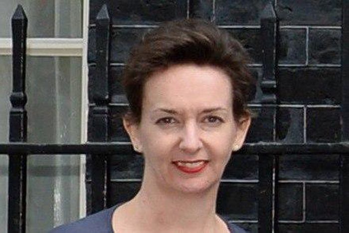 UK Ebola nurse has meningitis caused by persisting Ebola -doctors