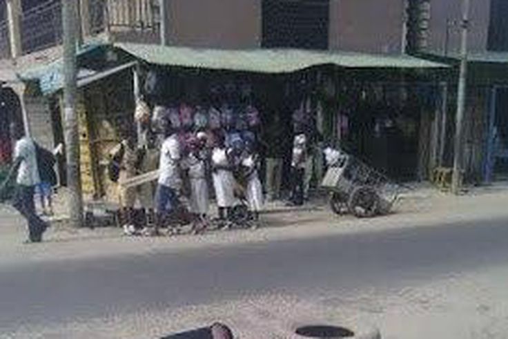 Victim of hit and run left unattended along road side