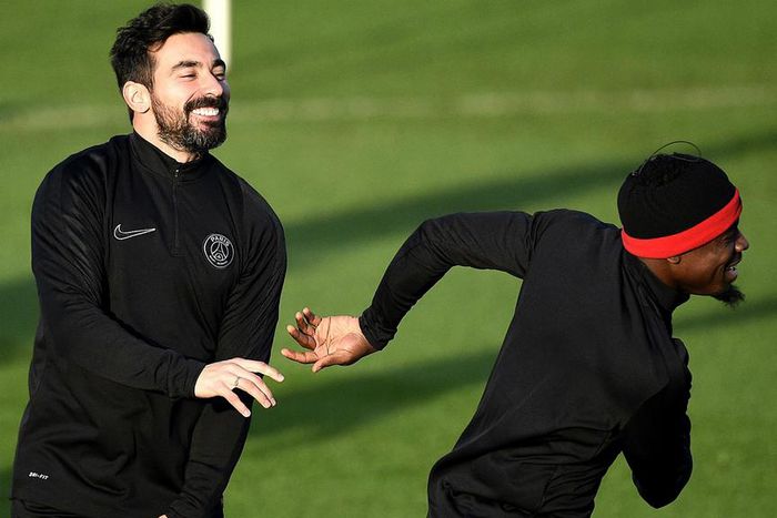 ___4722133___https:______static.pulse.com.gh___webservice___escenic___binary___4722133___2016___2___24___9___lavezziaurier-cropped_h19g9ypbn1th1og80w6fxamjz_1