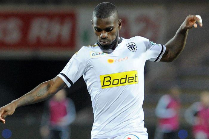 ___4269887___https:______static.pulse.com.gh___webservice___escenic___binary___4269887___2015___10___18___5___abdoul-camara-cropped_19vokergfyxe51veipjncsoii9