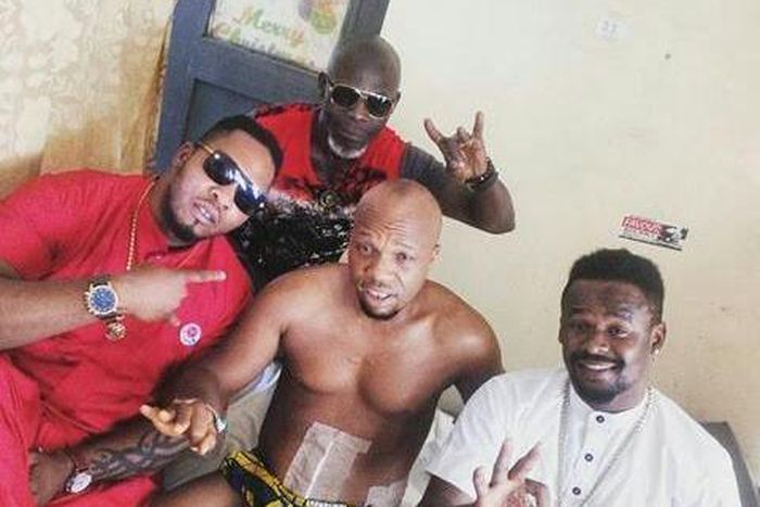 Charles 'Igwe 2Pac' with friends at the hospital