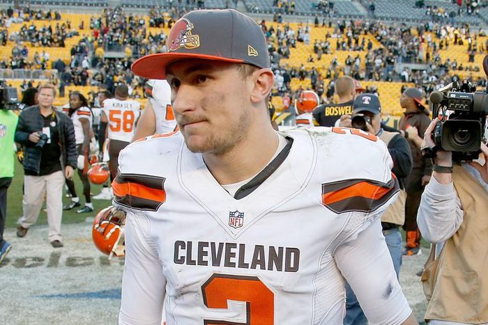 ___4649142___https:______static.pulse.com.gh___webservice___escenic___binary___4649142___2016___2___5___2___johnny-manziel-112415-usnews-getty-ftr_rfijt1wzu59k1e1behn4rl1mo_1