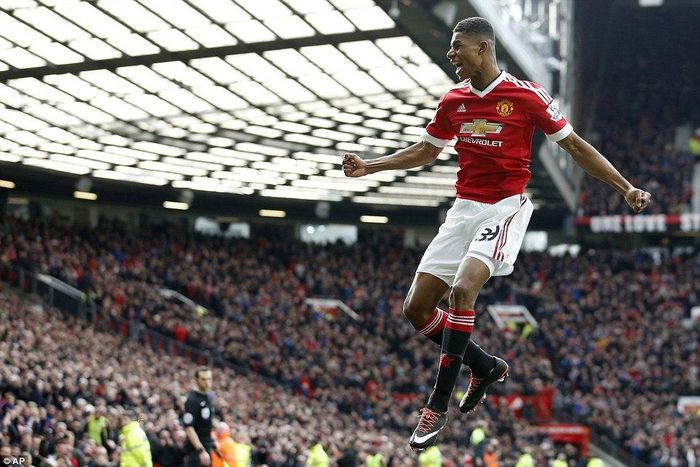 Marcus Rashford celebrates after scoring against Arsenal for Manchester United on Sunday, February, 28