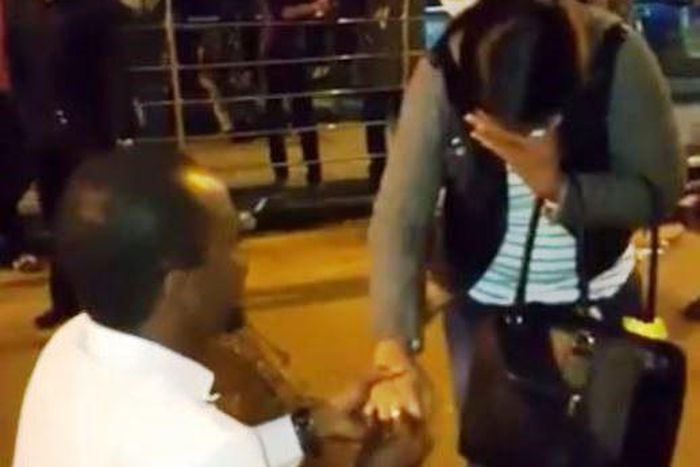 Nollywood actor, Tunde Owokoniran proposes to fiancee