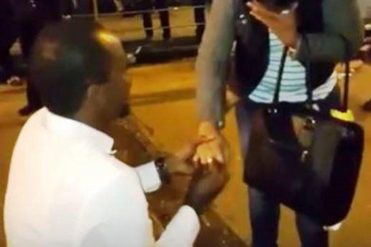 Nollywood actor, Tunde Owokoniran proposes to fiancee