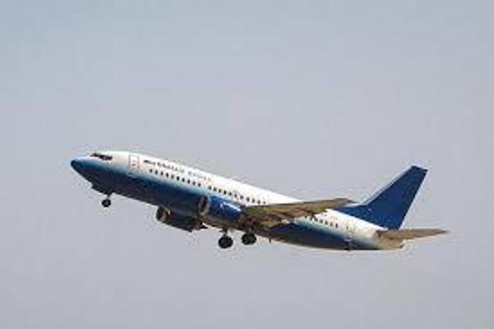 One killed by blast that forced Somali emergency landing: officials