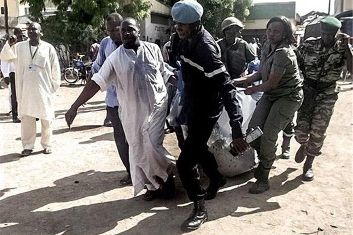Twenty-five dead in suicide bomb attack on north Cameroon market