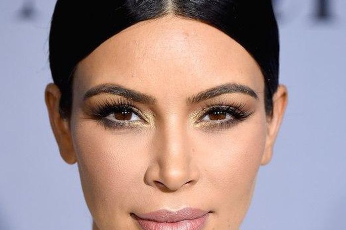 Kim Kardashian attends Instyle Award