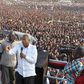 Former Tanzania's Prime Minister and main opposition party CHADEMA presidential candidate Edward Lowassa addresses a campaign rally at the Rwanda-Nzovwe grounds in Mbeya city in the Southern Highlands in Tanzania, October 18, 2015. REUTERS/Stringer