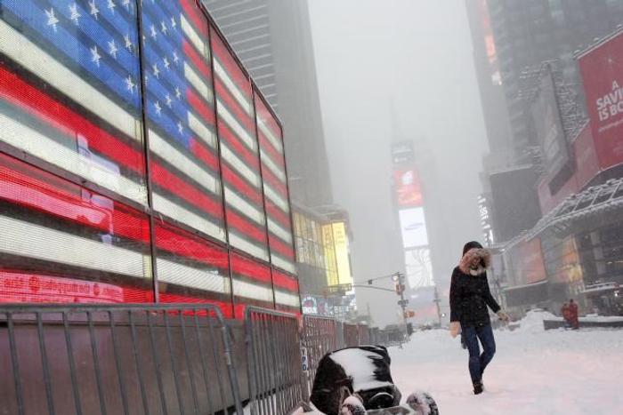 U.S. blizzard to cause multi-billion dollar losses-report