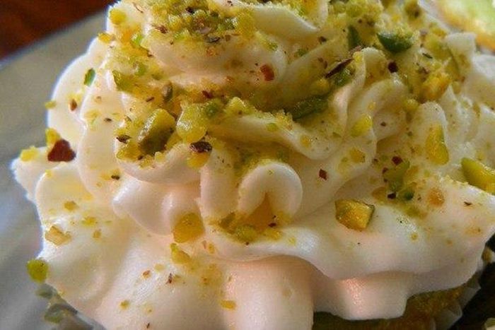 ___4759771___https:______static.pulse.com.gh___webservice___escenic___binary___4759771___2016___3___3___19___pistachio+cupcake