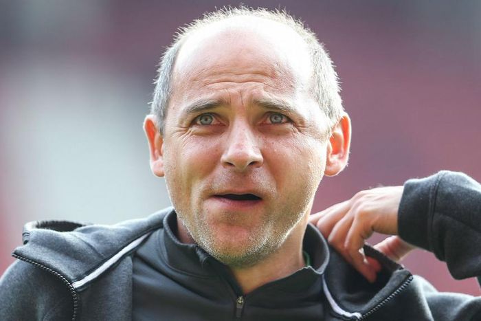 ___4307474___https:______static.pulse.com.gh___webservice___escenic___binary___4307474___2015___10___30___0___viktorskripnik-cropped_h9sr08jh5jcaz912x6bpfq4u_1