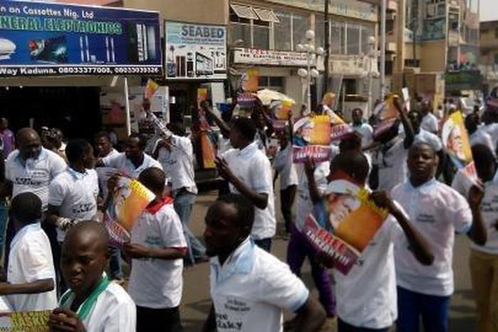 ‪Members of Islamic movement in Nigeria (IMN) also known as Shiites have protested,  demanding an unconditional release of their leader, Sheik Ibraheem El-Zakzaky.