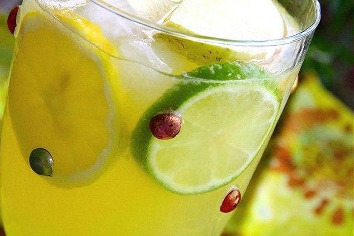 ___4725827___https:______static.pulse.com.gh___webservice___escenic___binary___4725827___2016___2___24___18___white+sangria