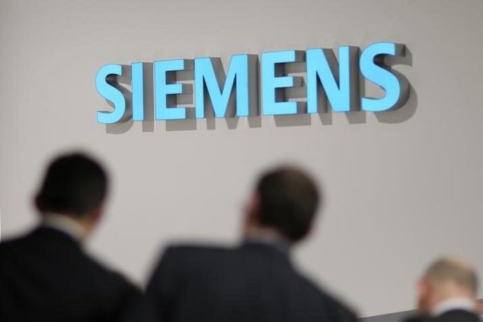 The Siemens logo is seen during the IFA Electronics show in Berlin September 4, 2014. REUTERS/Hannibal Hanschke