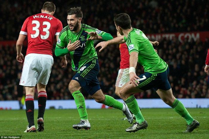 Charlie Austin celebrates after scoring against Manchester United for Southampton on Saturday, January 23