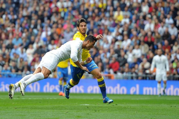 ___4313236___https:______static.pulse.com.gh___webservice___escenic___binary___4313236___2015___10___31___19___cristiano-ronaldo-cropped_14s6y1fj1xap41dss9z4fd1s4k_1